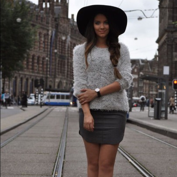 LF Paper Hearts Grey Fuzzy Sweater with Hood - Picture 2 of 4